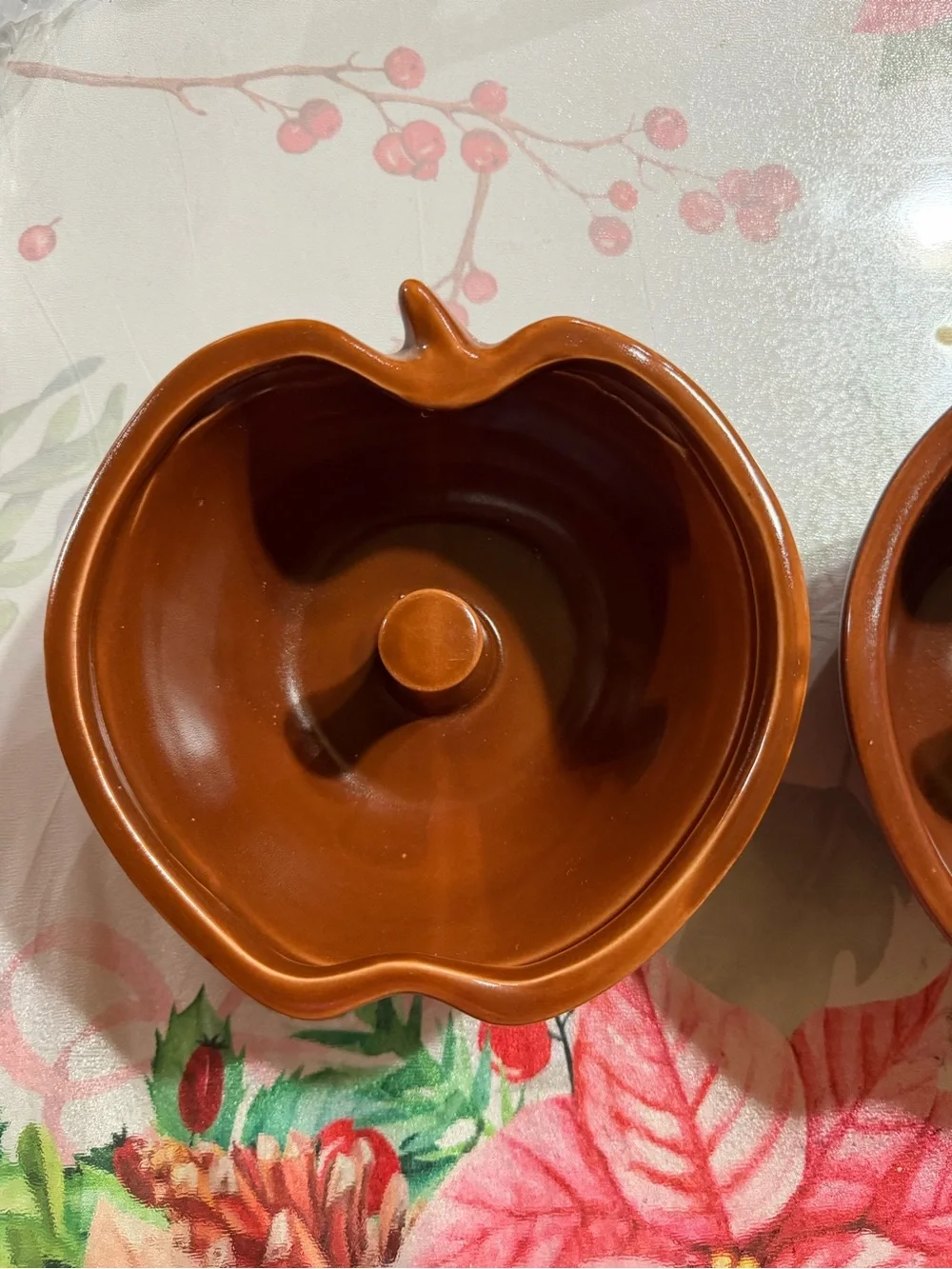 Set of 2 Brown Ceramic Apple-Style Dip Bowls with Central Peg (158)